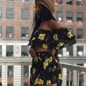 Floral crop top/skirt set